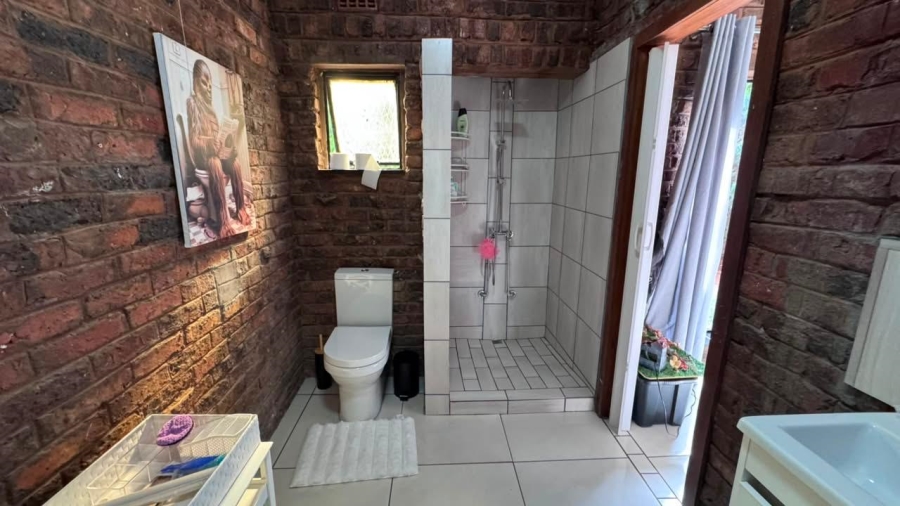 5 Bedroom Property for Sale in Royldene Northern Cape